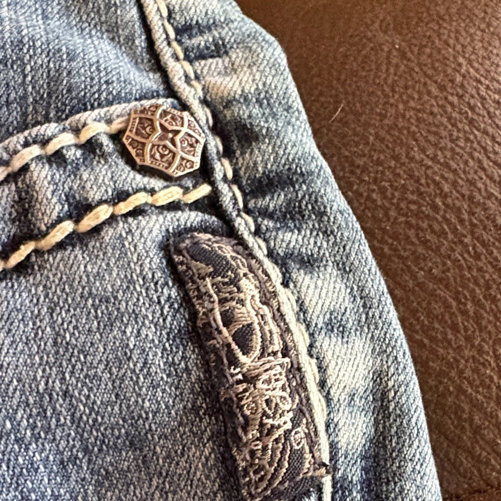 Silver Jeans Women's Classic Blue Boot Cut - Picture 9 of 12